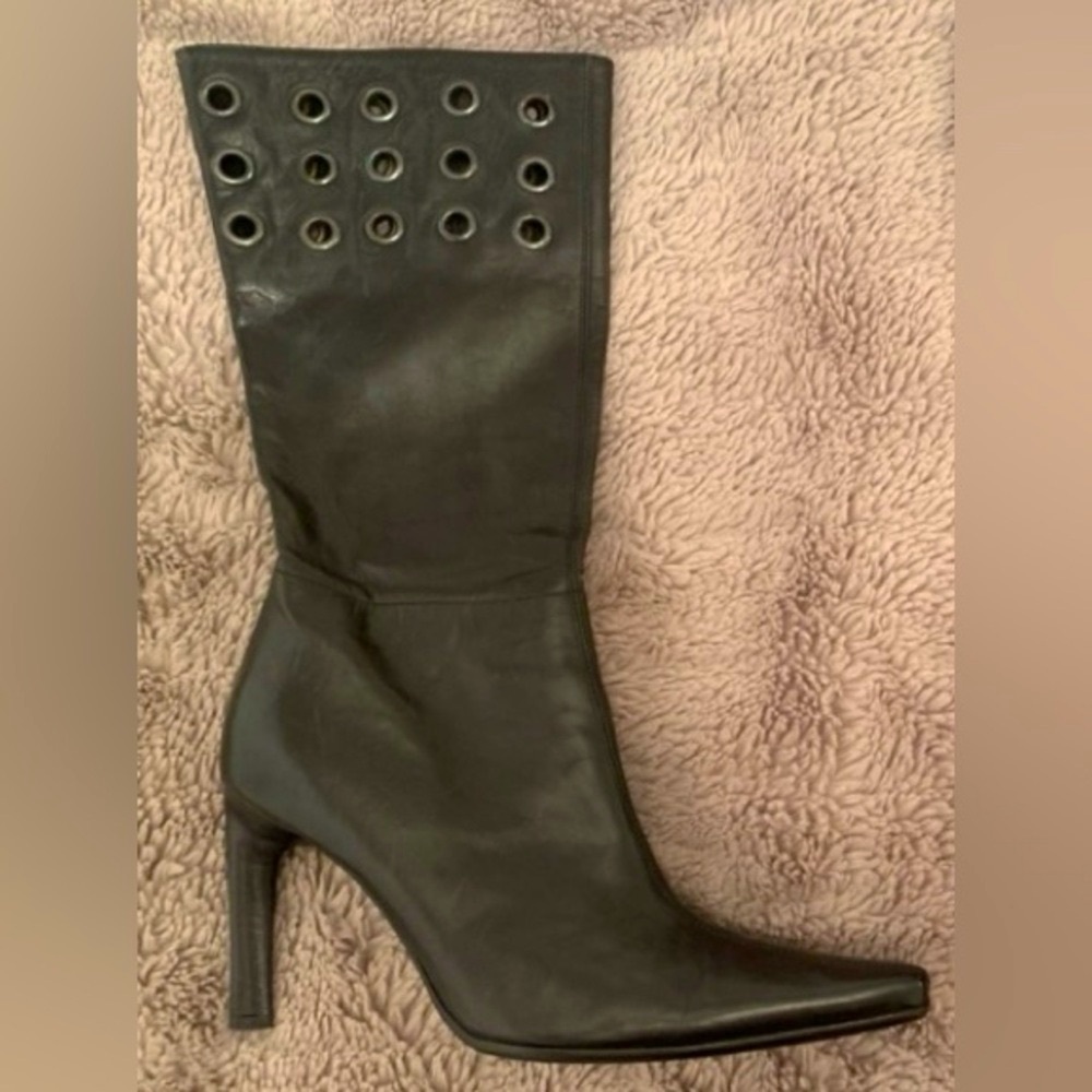 DIVINA Leather Heeled Boots with Grommets